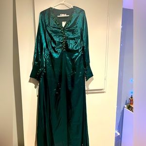 Green Long Sleeve Satin Dress